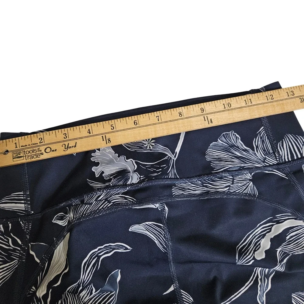 Athleta Navy Floral High Rise 7/8 Leggings S 291787 Reflective Trim Pocket